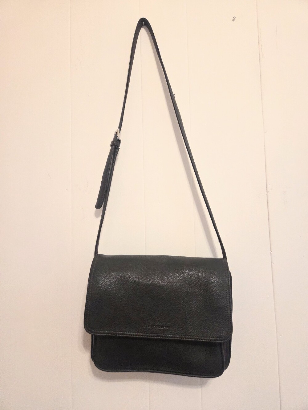 Vintage Liz Claiborne Classic Black Shoulder Bag